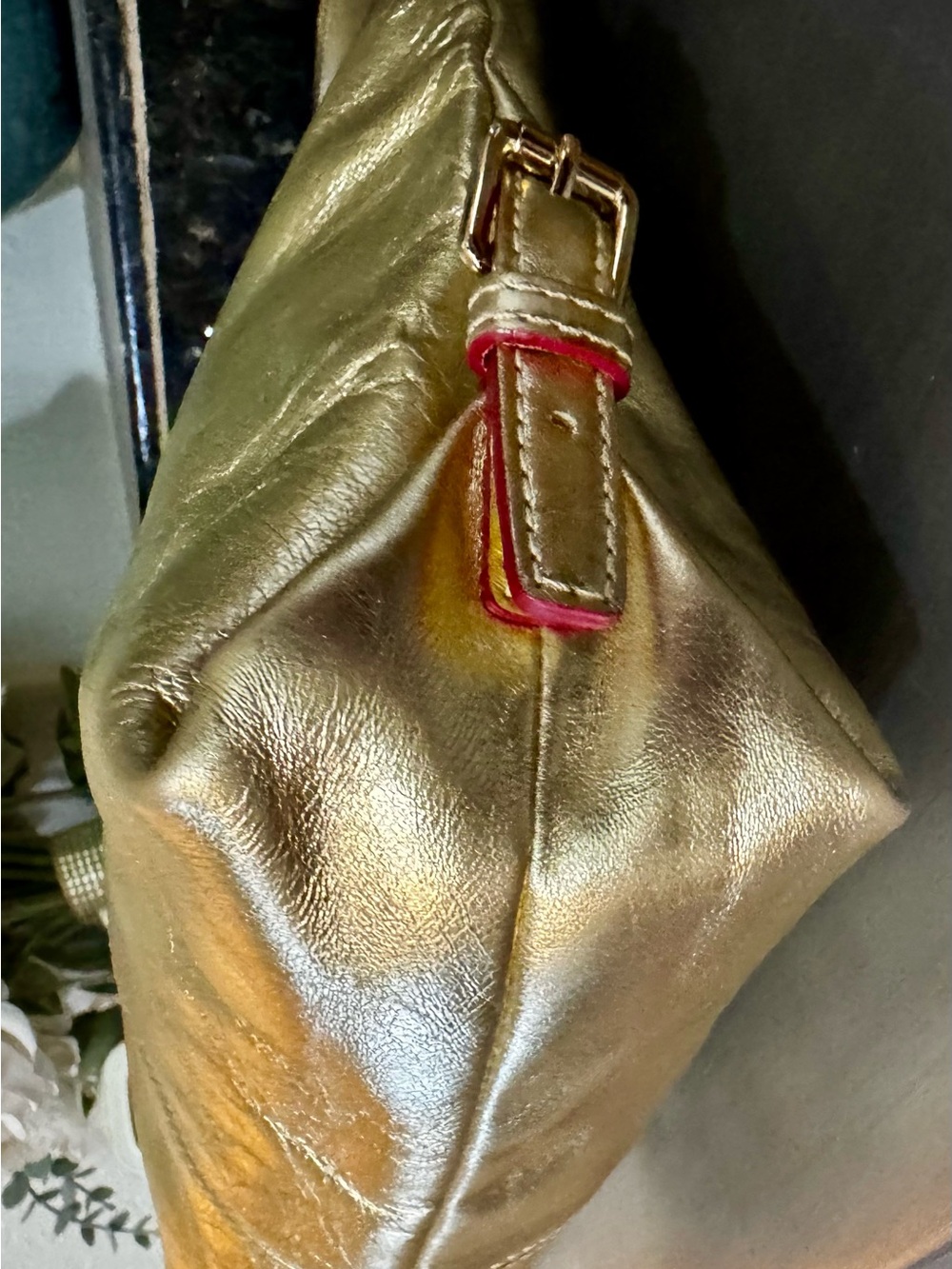 Dooney & Bourke Metallic Gold Leather Logo Lock Sac Hobo Shoulder Bag like new - Picture 11 of 16